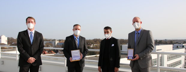 Von links nach rechts: Michael Amstädter, Axel Ströhlein, Sifat Rahimee, Stefan Haas Von links nach rechts: Michael Amstädter, Axel Ströhlein, Sifat Rahimee, Stefan Haas